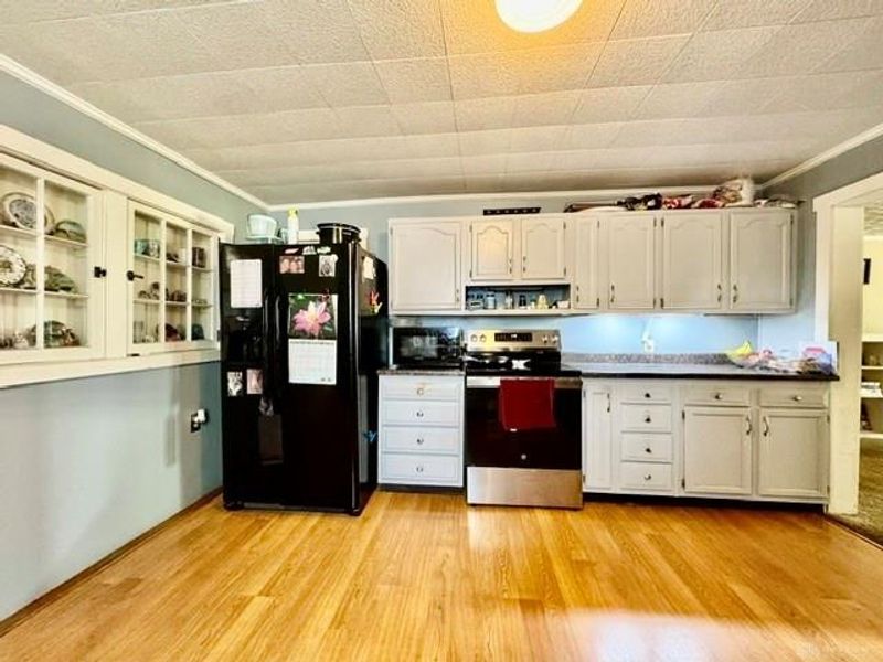 3335 E High Street, Springfield, OH 45505 Photo 29