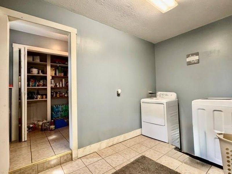 3335 E High Street, Springfield, OH 45505 Photo 35