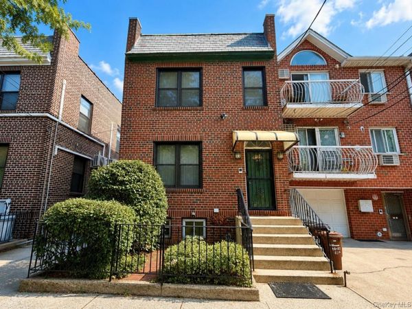 46-19 65th Place , Woodside, NY 11377