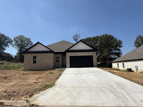529 Madeleine Circle, Austin, AR 72007