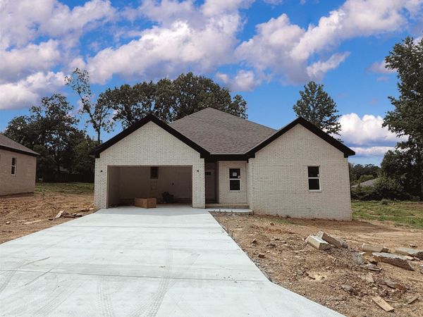 531 Madeleine Circle, Austin, AR 72007