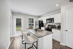 823 Summerwood Lane  photo 4