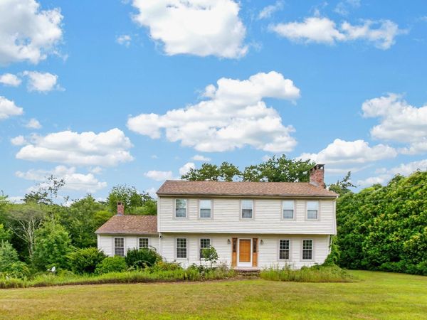 217 Oak Ridge Road, Plaistow, NH 03865