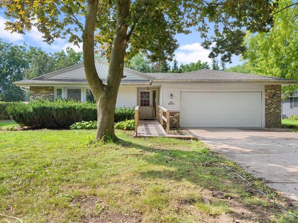 N52W23799 Parkview DRIVE, Lisbon, WI 53089