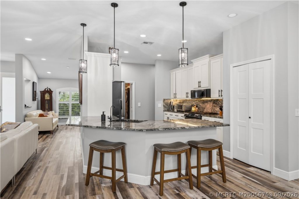356 NW Emilia Way, Jensen Beach, FL 34957 Photo