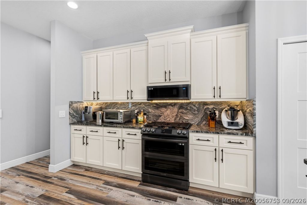 356 NW Emilia Way, Jensen Beach, FL 34957 Photo