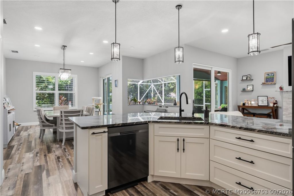 356 NW Emilia Way, Jensen Beach, FL 34957 Photo