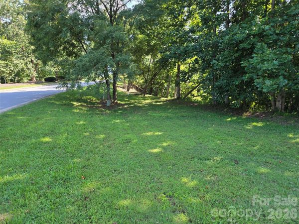59 Summit Hill Road , Hendersonville, NC 28791