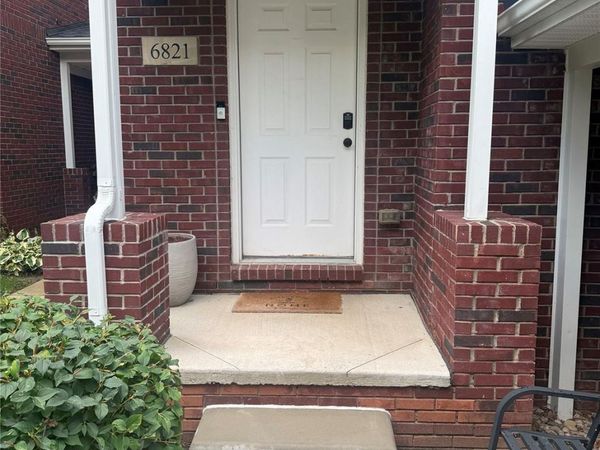 6821 Boulder Pointe dr, Washington Township, Mi 48094