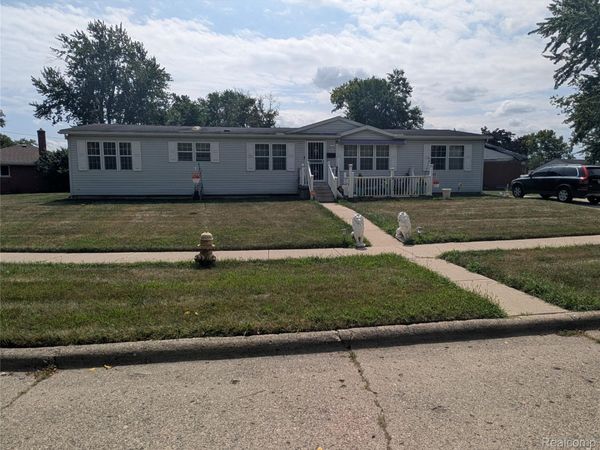 26037 S River Park Drive , Inkster, Mi 48141