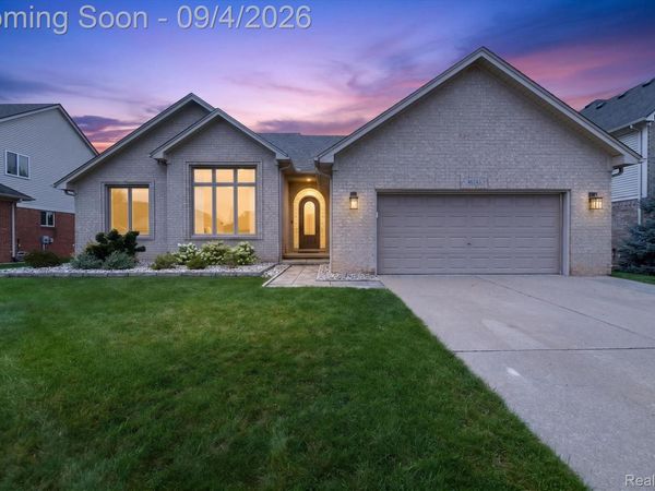 46743 Landings Drive, Macomb Township, Mi 48044