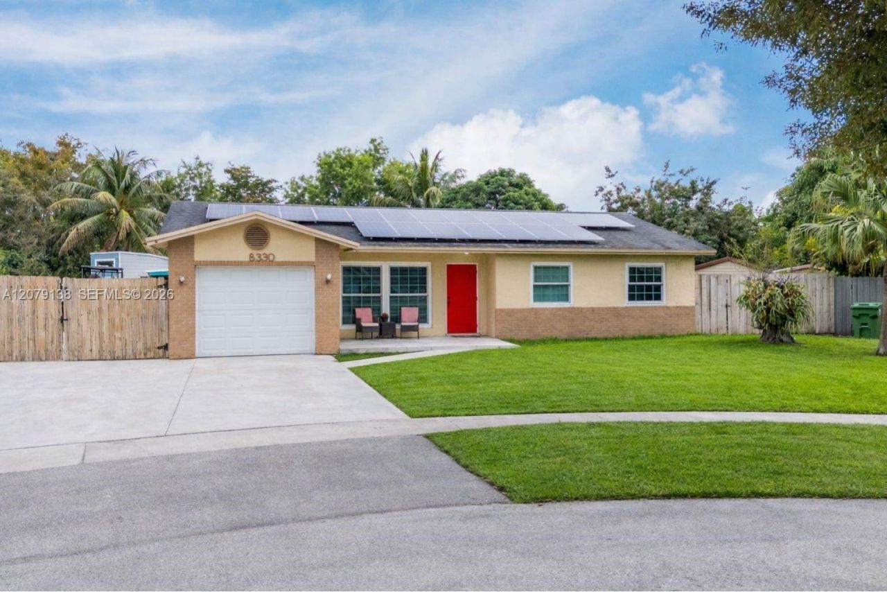 8330 NW 3rd St, Pembroke Pines, FL 33024 Photo