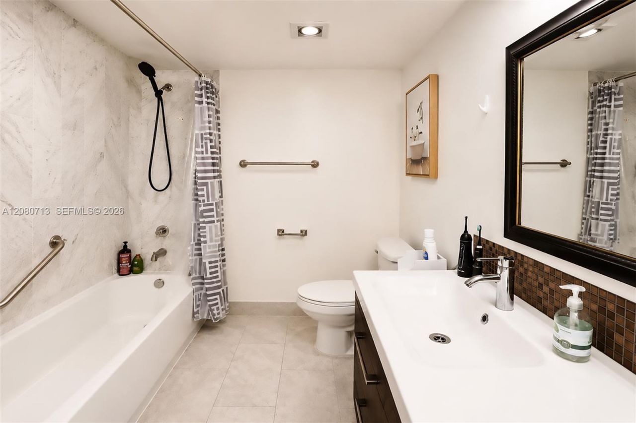 2301 S Ocean Dr, Unit 1206, Hollywood, FL 33019 Photo