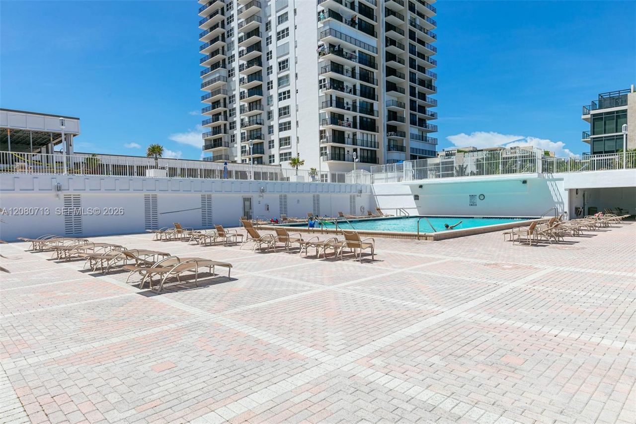 2301 S Ocean Dr, Unit 1206, Hollywood, FL 33019 Photo