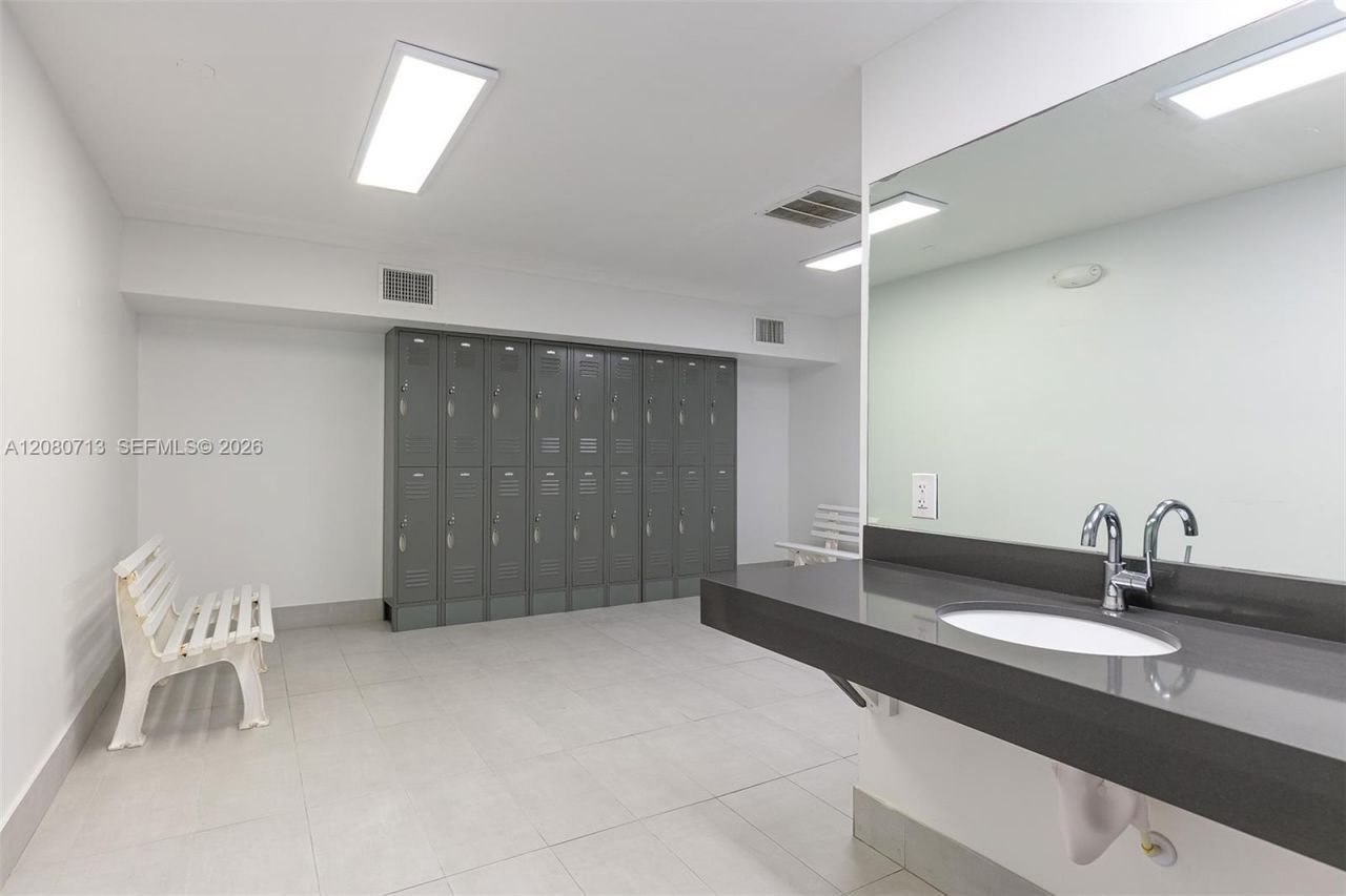 2301 S Ocean Dr, Unit 1206, Hollywood, FL 33019 Photo