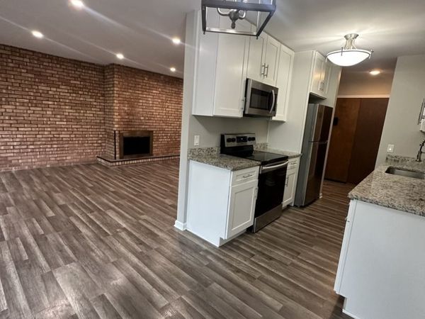 5500 Hillcrest Lane , Unit 129-2M, Lisle, IL 60532