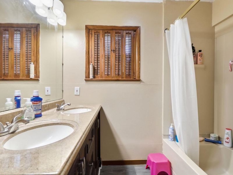 426 W Montford Avenue, Ada, OH 45810 Photo 14