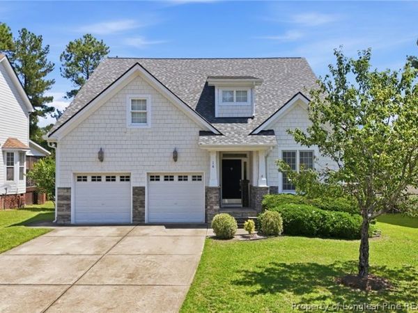 16 Cottswold Lane, Spring Lake, NC 28390