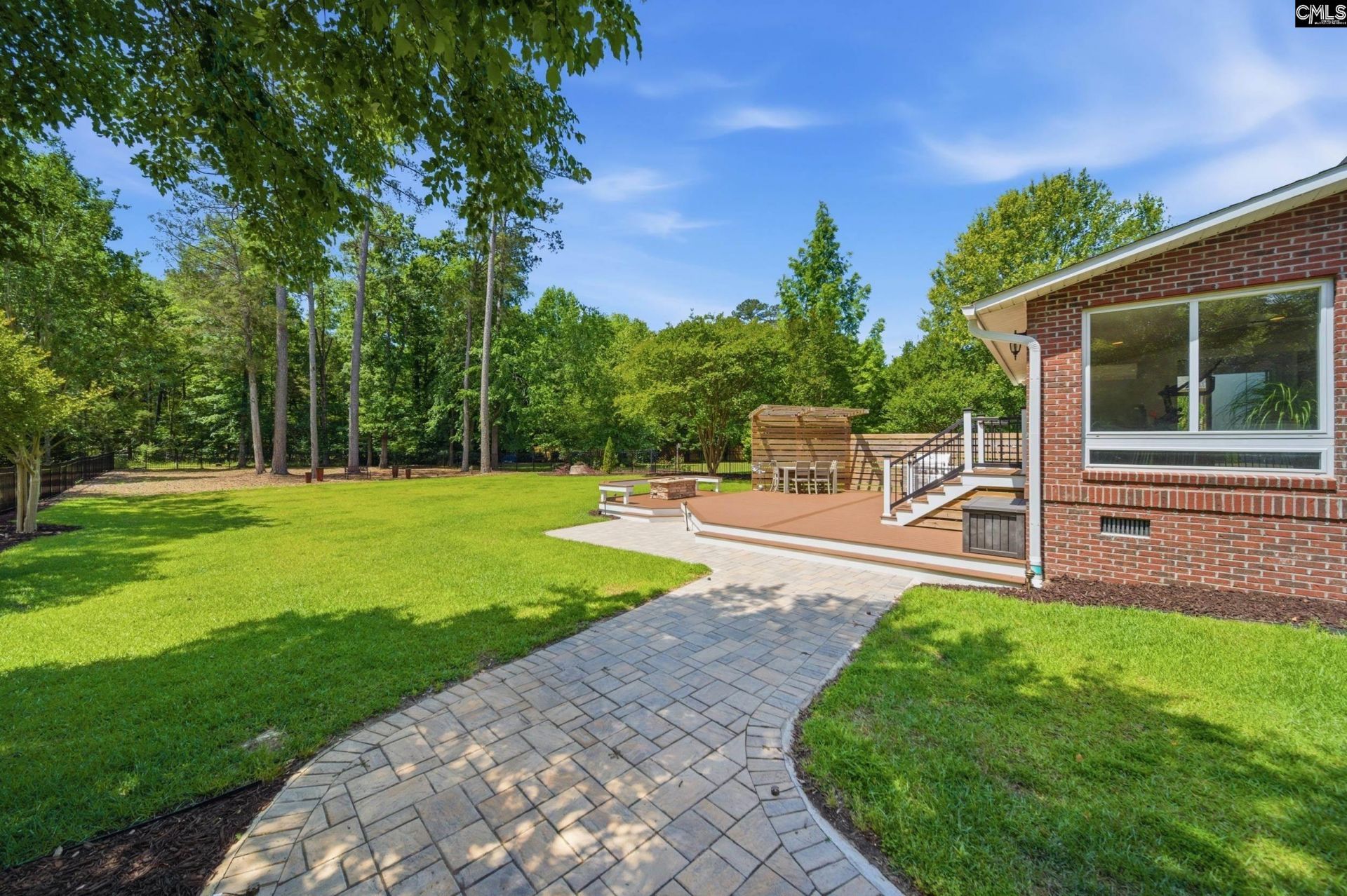 200 Cedar View Drive  Photo 4