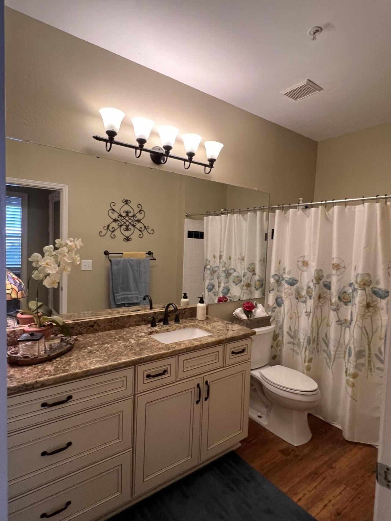 1015 Rosewood Lane Photo 19