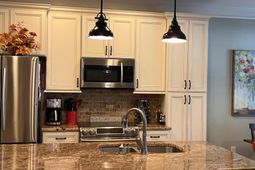 1015 Rosewood Lane photo 4
