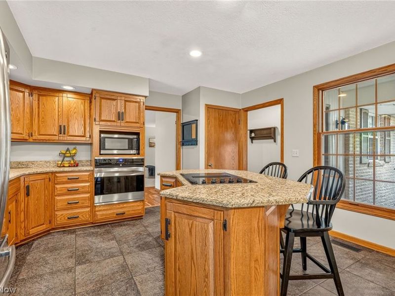8537 Central Road NW, Strasburg, OH 44680 Photo 8