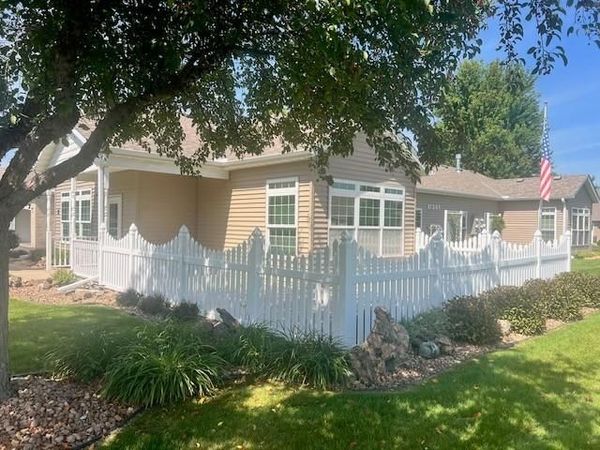 1905 Burr Oak Drive , Unit B, Austin, MN 55912