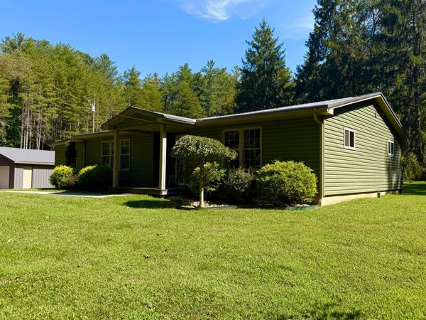 10654 State Route 139 , Jackson, OH 45640