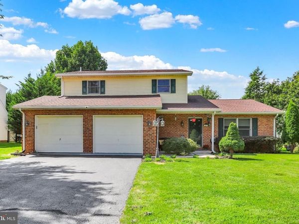 3479 CARNOUSTIE DRIVE, CHAMBERSBURG, PA 17202