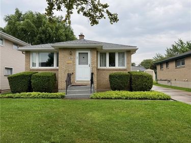 147 Maplegrove Ave , Tonawanda, NY 14150