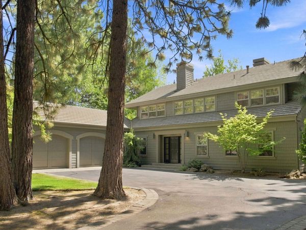 61866 Bunker Hill Court, Bend, OR 97702
