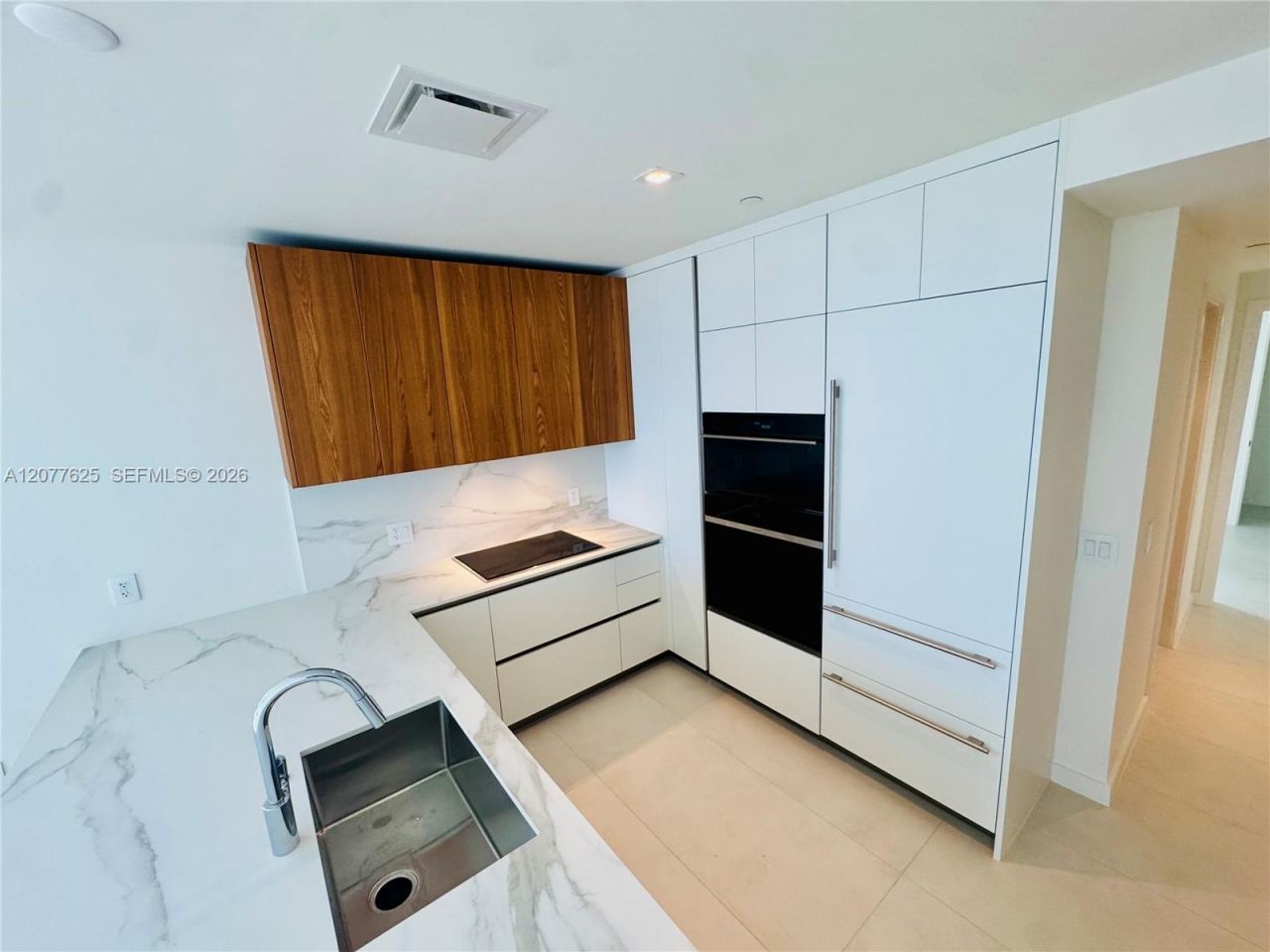 1400 Biscayne Blvd , Unit 1802, Miami, FL 33132 Photo