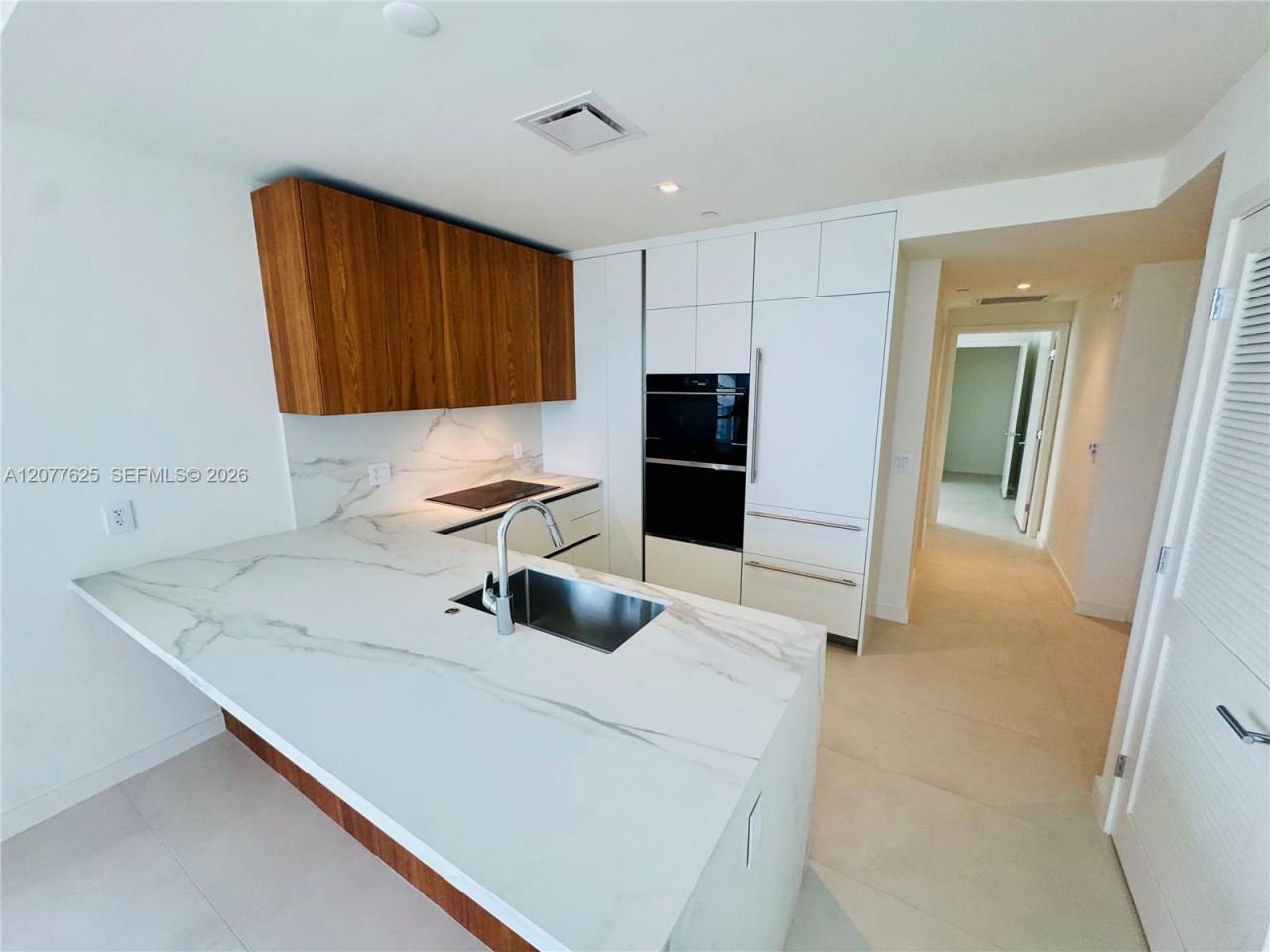 1400 Biscayne Blvd , Unit 1802, Miami, FL 33132 Photo