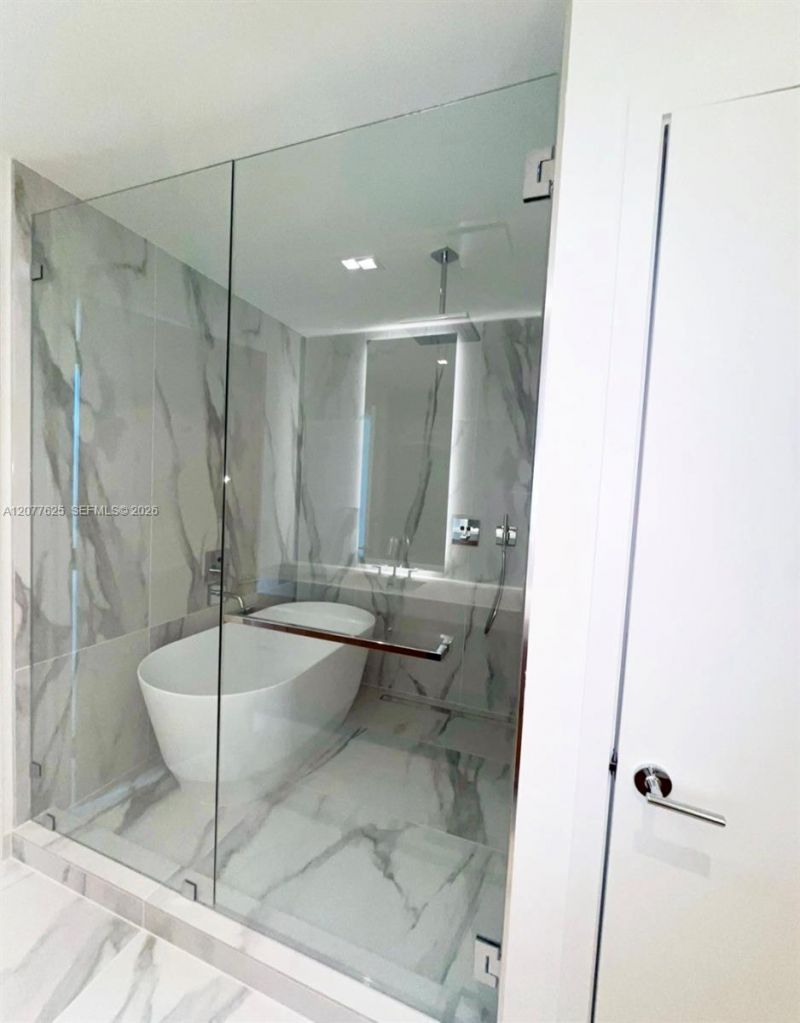 1400 Biscayne Blvd , Unit 1802, Miami, FL 33132 Photo