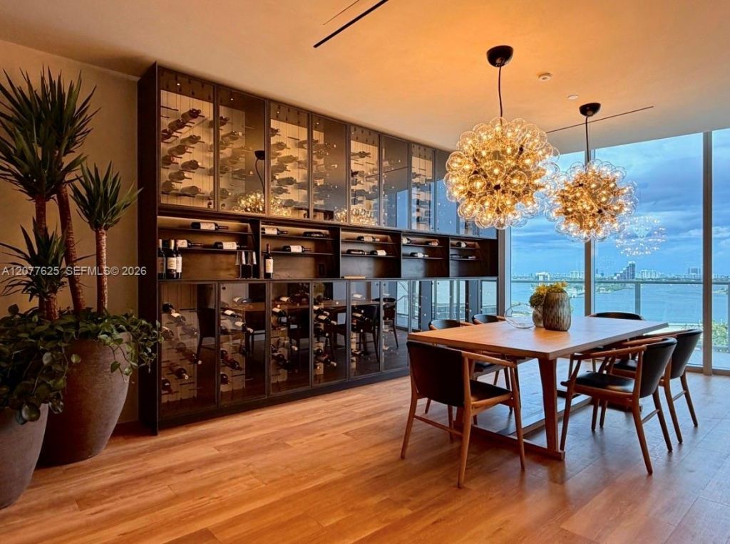 1400 Biscayne Blvd , Unit 1802, Miami, FL 33132 Photo