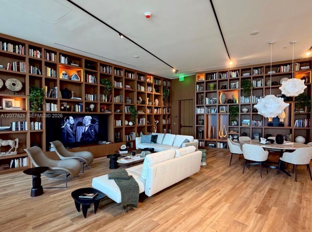 1400 Biscayne Blvd , Unit 1802, Miami, FL 33132 Photo