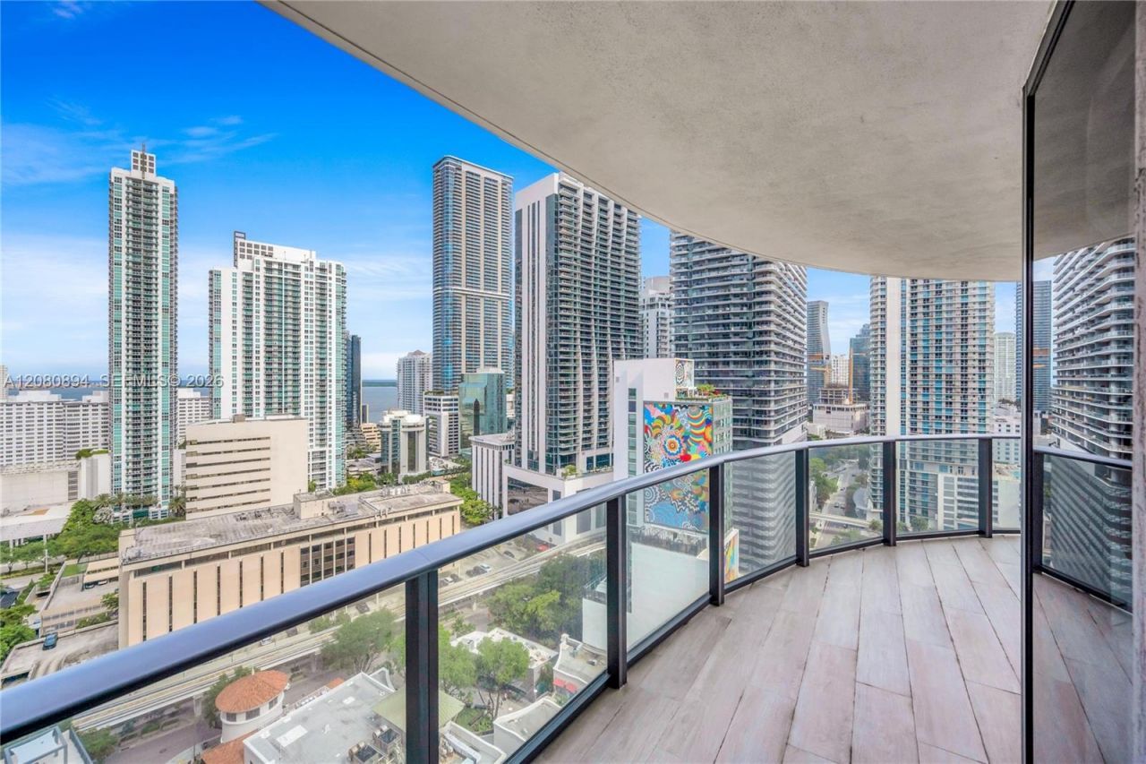 45 SW 9th St , Unit 2103, Miami, FL 33130 Photo