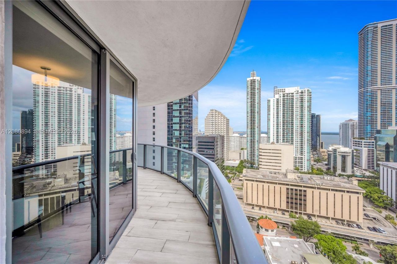 45 SW 9th St , Unit 2103, Miami, FL 33130 Photo