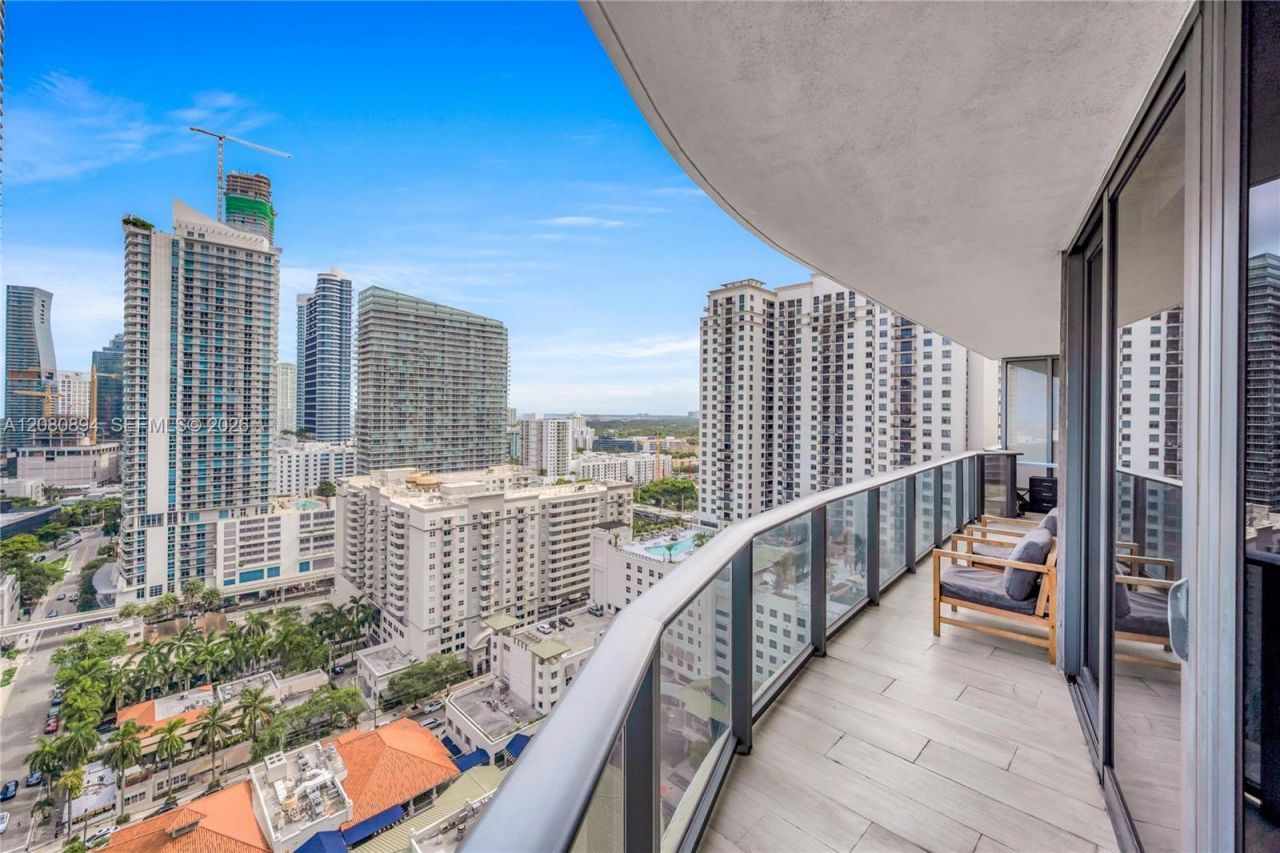 45 SW 9th St , Unit 2103, Miami, FL 33130 Photo