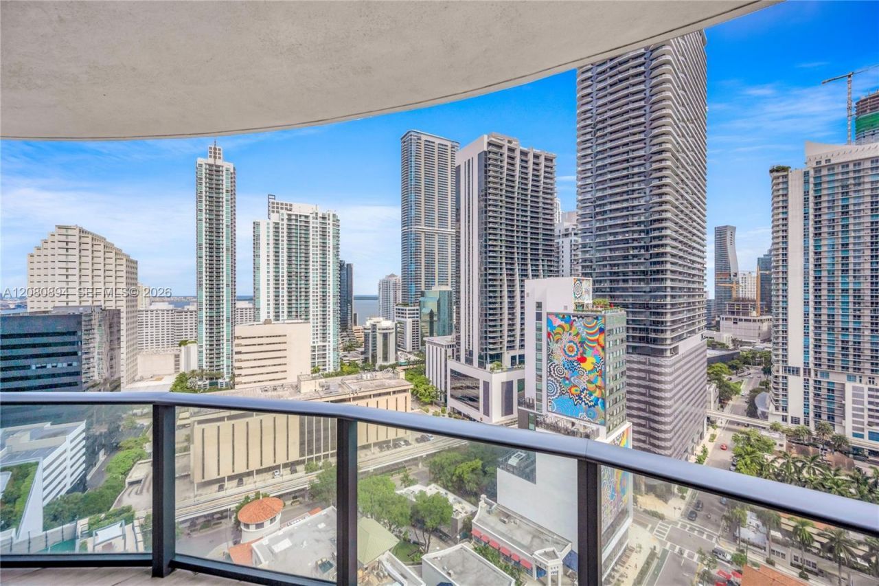 45 SW 9th St , Unit 2103, Miami, FL 33130 Photo