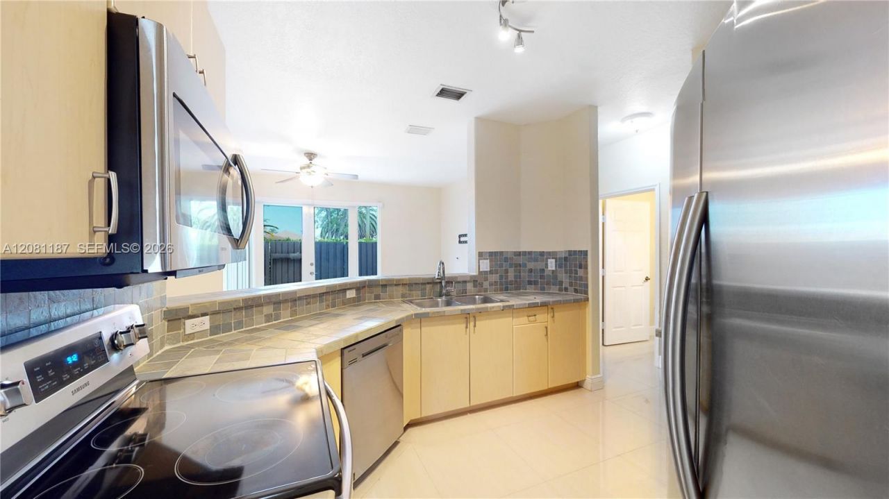 12281 SW 121st Ter, Unit 12281, Miami, FL 33186 Photo