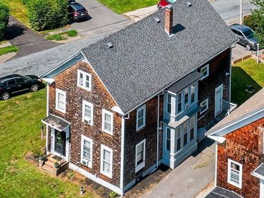 89 North Central Street, East Bridgewater, MA 02333