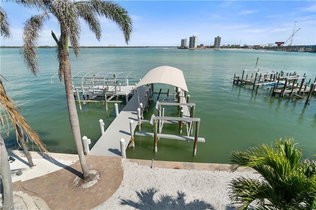 160 Little Carlos Ln , Fort Myers Beach, FL 33931 Photo