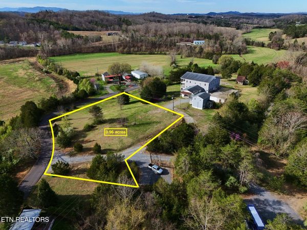 254 Moore Drive, Kodak, TN 37764