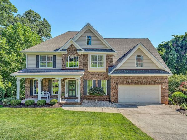 3619 Larson Oaks DR , Roanoke, VA 24018