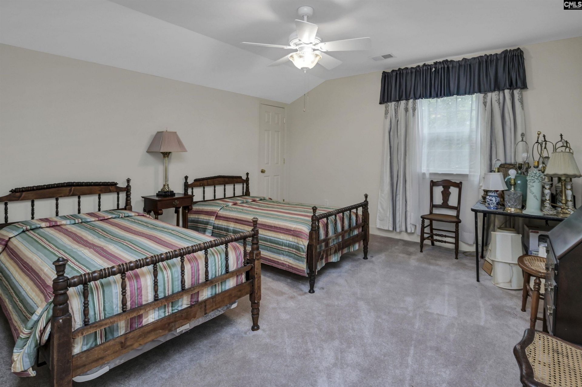 19 Millpond Road Photo 29
