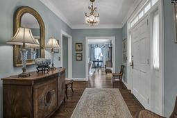 19 Millpond Road photo 4