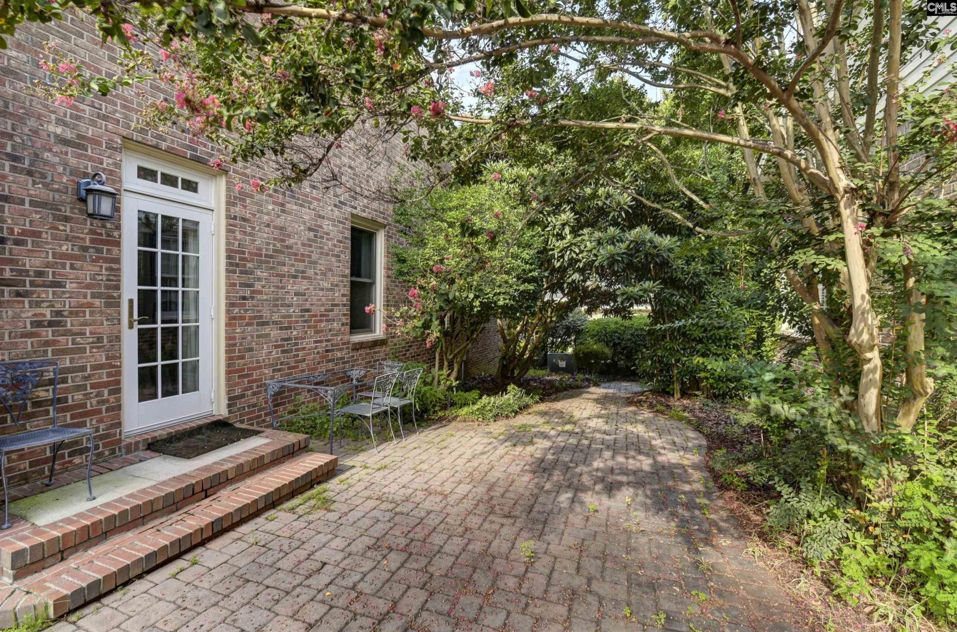 19 Millpond Road Photo 33