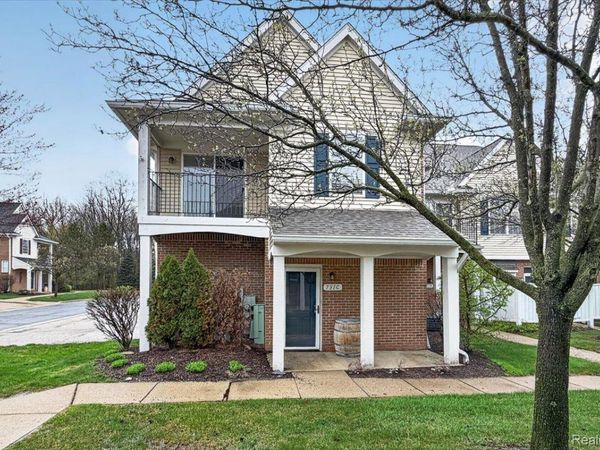 731 Amberly Drive , Unit C, Waterford Township, Mi 48328
