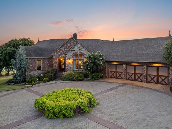 13689 S Lewis Avenue , Bixby, OK 74008
